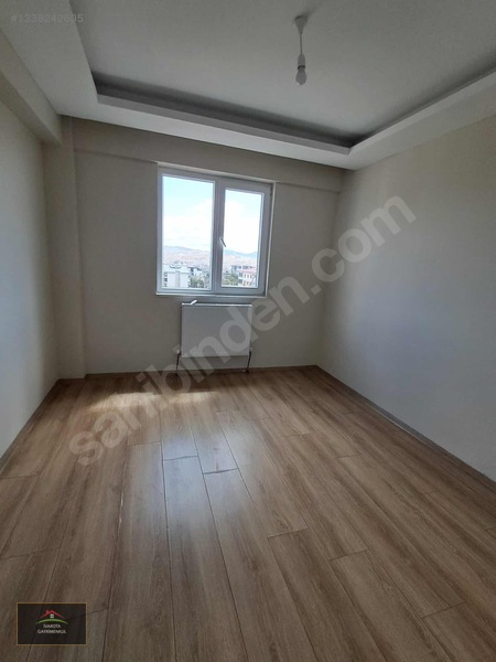 İvarota'dan Kılavuz Mah.istanbul Park Karşısı Sıfır Lux 3+1 — fotoğraf 6