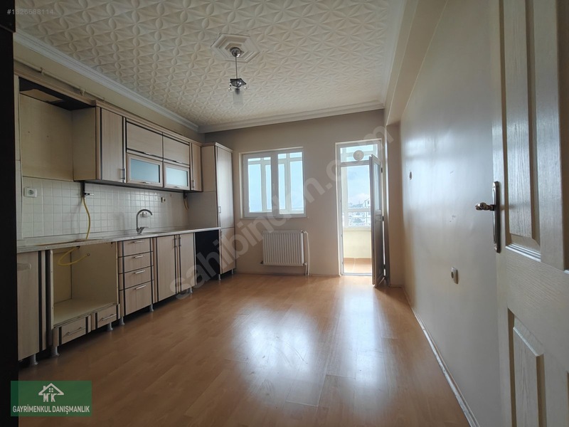 Mk'dan Şükrüpaşa Mahallesinde Kiralık 3+1 Daire — fotoğraf 2