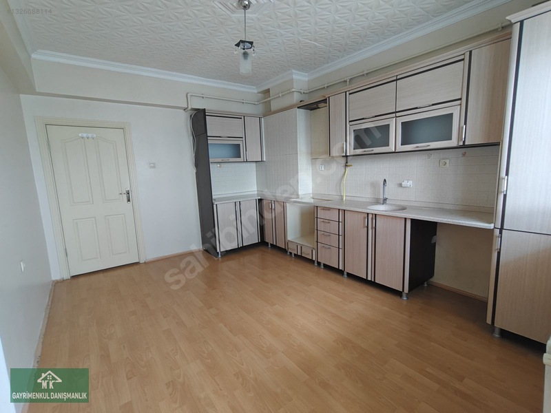 Mk'dan Şükrüpaşa Mahallesinde Kiralık 3+1 Daire — fotoğraf 4