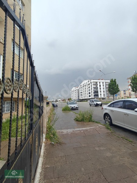 Mk'dan Şükrüpaşa Mahallesinde Kiralık 3+1 Daire — fotoğraf 33