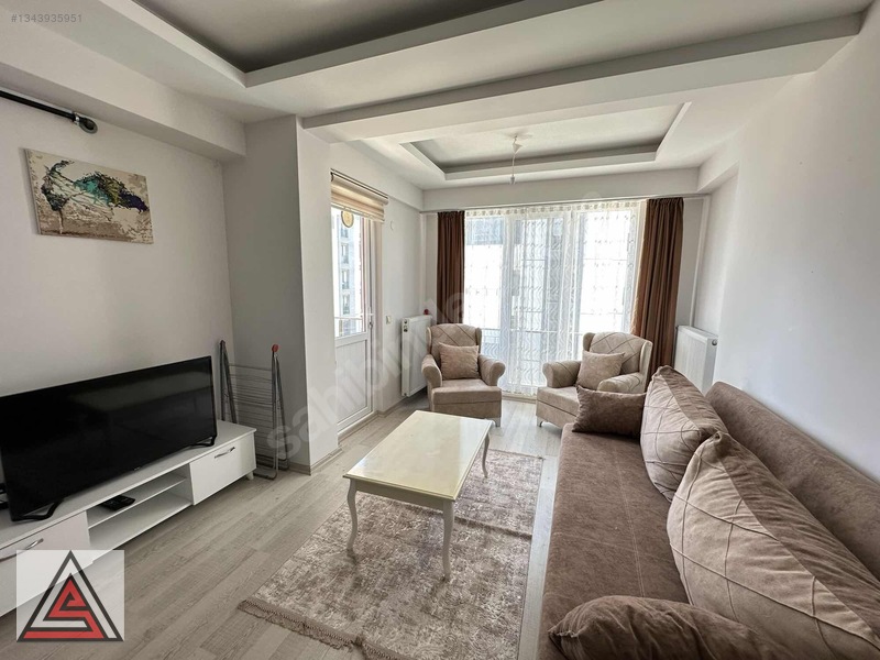 Ataşehir'den Çobanlı Tramvay Durağı Altında Fulleşyalı 1+1 Daire — fotoğraf 3