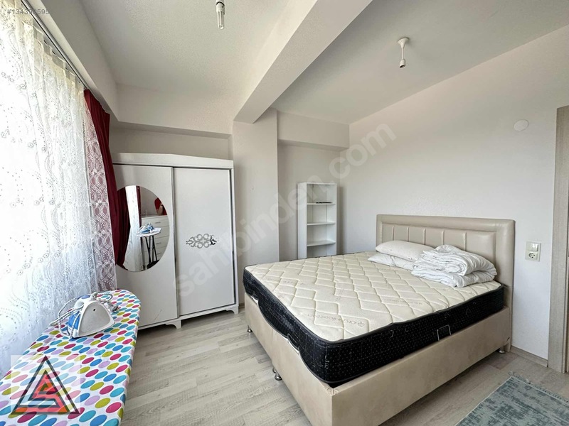 Ataşehir'den Çobanlı Tramvay Durağı Altında Fulleşyalı 1+1 Daire — fotoğraf 7
