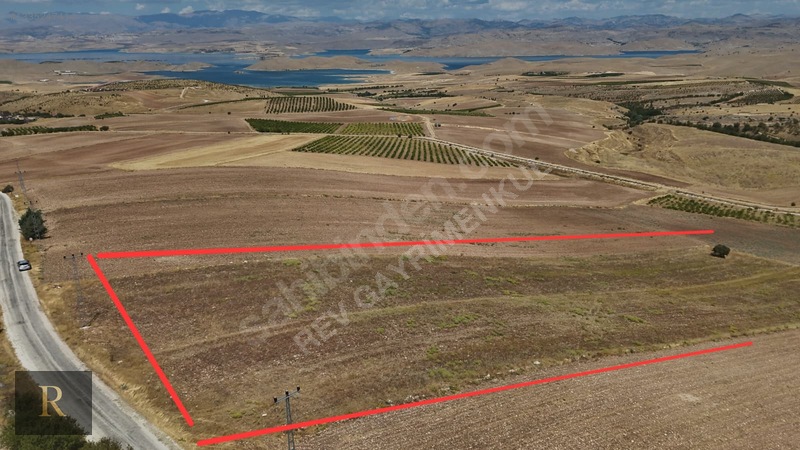(Rev) Yatırıma Uygun Yola 0 11 Dönüm Göl Manzaralı Arsa