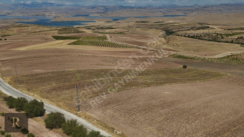 (rev) Yatırıma Uygun Yola 0 11 Dönüm Göl Manzaralı Arsa — fotoğraf 2