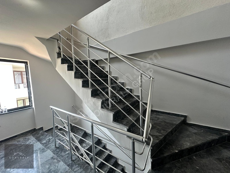 Konuralp Grup'tan Sıfır Eşyalı,sıfır Bina,ana Cadde — fotoğraf 18