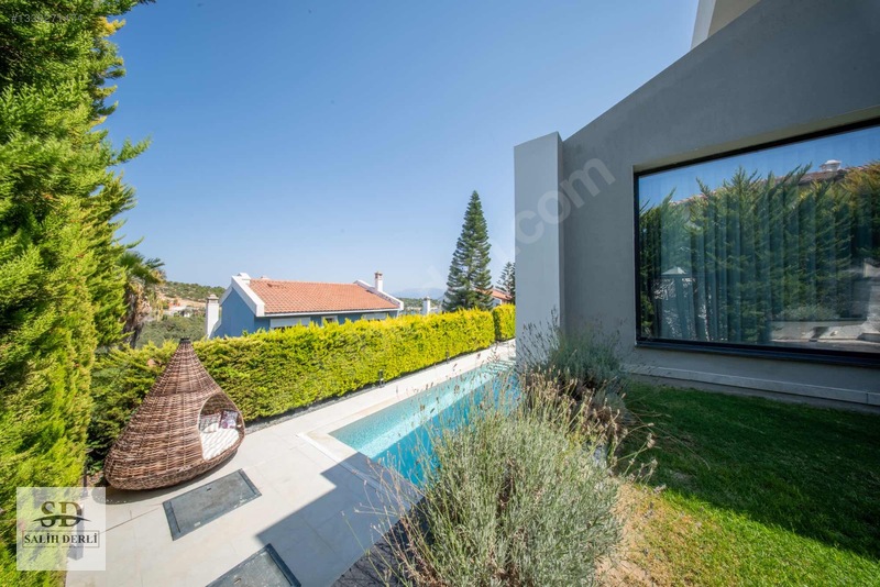 Çeşme Ayayorgi Deniz Manz. Müstakil Lüks Villa | Salih Derli — fotoğraf 10