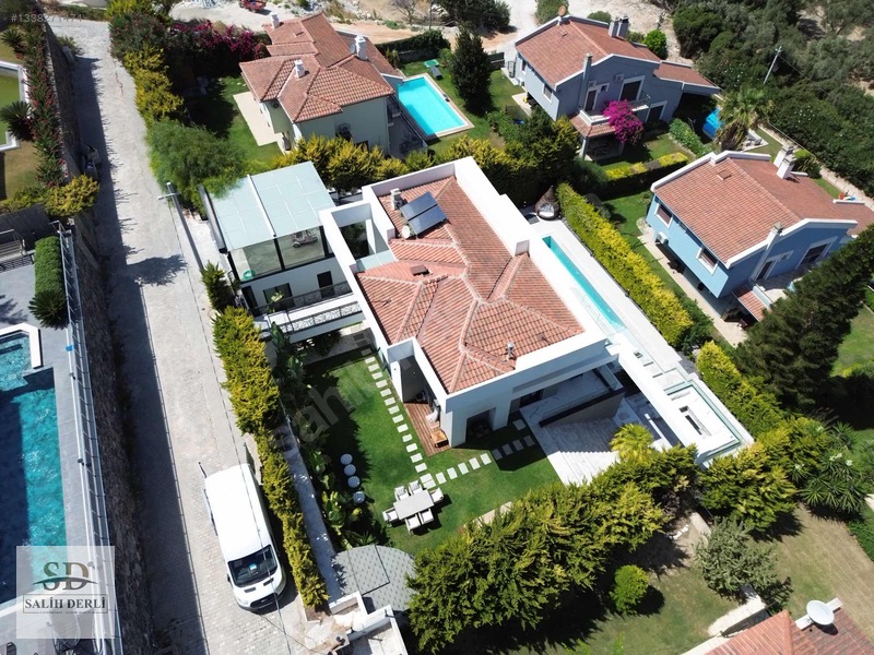 Çeşme Ayayorgi Deniz Manz. Müstakil Lüks Villa | Salih Derli — fotoğraf 24