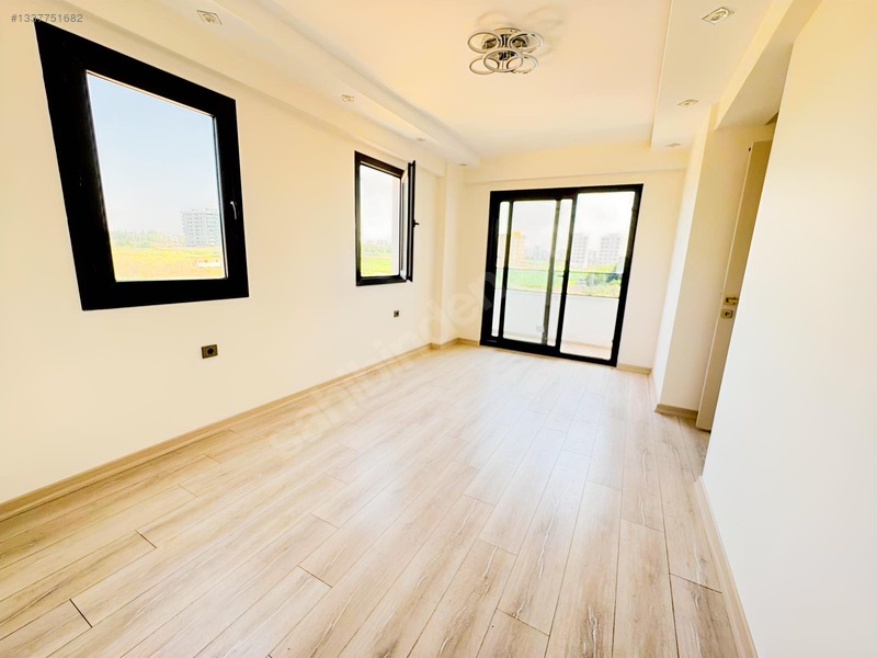 Elifsu Uludağ Mah. Lüks İşçilkli Satılık 2+1 Kapalı Mutfak Daire — fotoğraf 6