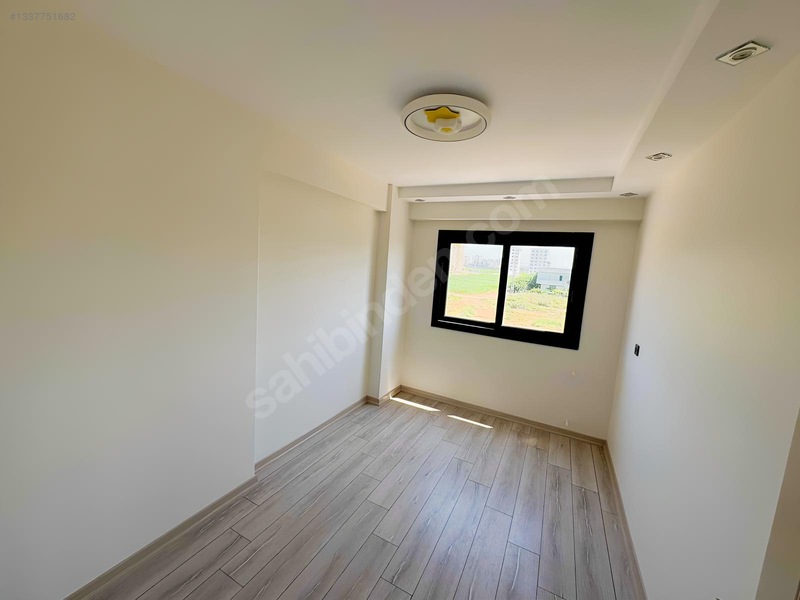 Elifsu Uludağ Mah. Lüks İşçilkli Satılık 2+1 Kapalı Mutfak Daire — fotoğraf 7