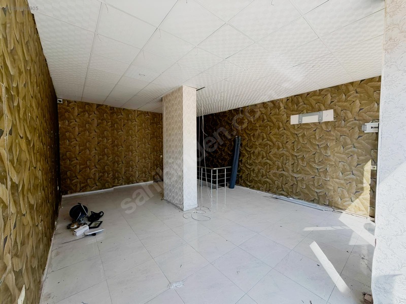 Komatlı Emlaktan Doğukentte Kiralık Dükkan — fotoğraf 3