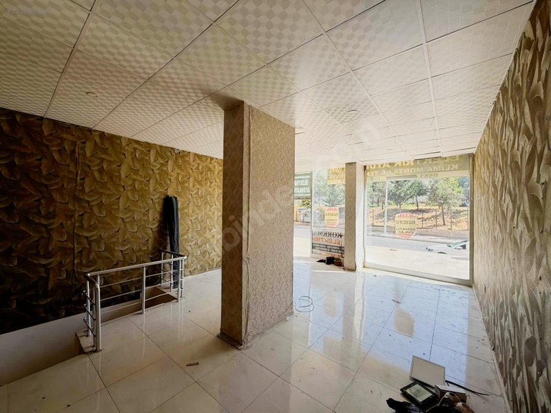 Komatlı Emlaktan Doğukentte Kiralık Dükkan — fotoğraf 4