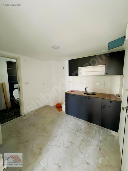 Fatih Eczanesi Arkasında Uygun Fiyat Sıfır Apart — fotoğraf 10