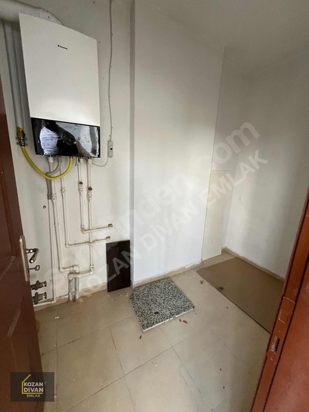 Kozan Divan Emlak'tan Fen Lisesi Karşısı Geniş 3+1 — fotoğraf 14