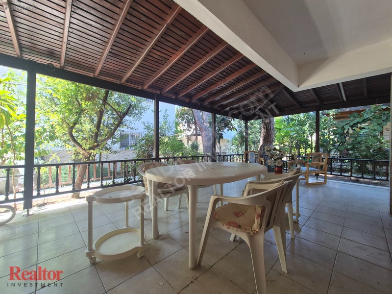 Kuşadası Mistur Sitesi Özel Plajlı Ve 160m² Bahçeli 3+1 Villa — fotoğraf 11
