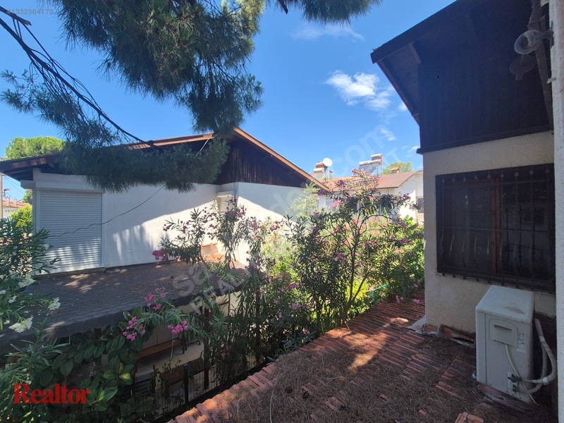 Kuşadası Mistur Sitesi Özel Plajlı Ve 160m² Bahçeli 3+1 Villa — fotoğraf 22