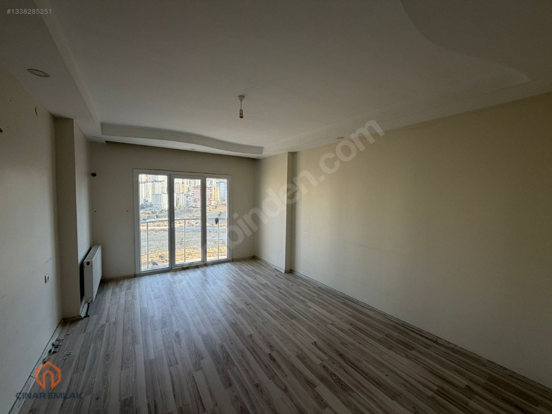 Cinar Emlaktan Yesilvadide Okullar Bolgesinde Kiralık 3+1 Daire — fotoğraf 3