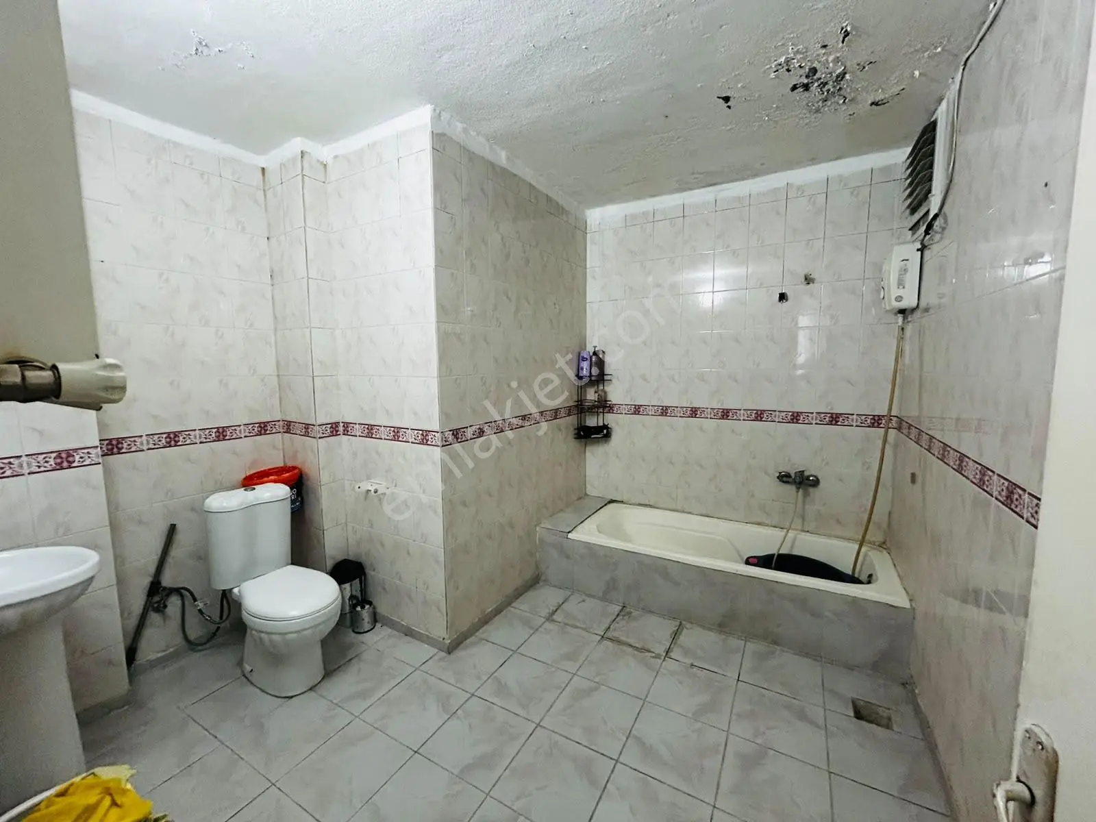 Roma Gayrimenkul'den Akbayır'da 3+1 Ara Kat Satılık Daire — fotoğraf 10