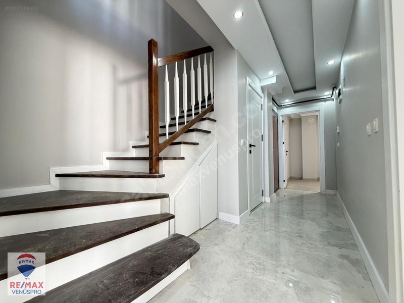 Bağlarbaşı Mah. Merkezi Konumda Lüks 3+1 185 M² Dubleks Daire — fotoğraf 15