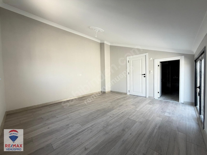 Bağlarbaşı Mah. Merkezi Konumda Lüks 3+1 185 M² Dubleks Daire — fotoğraf 20