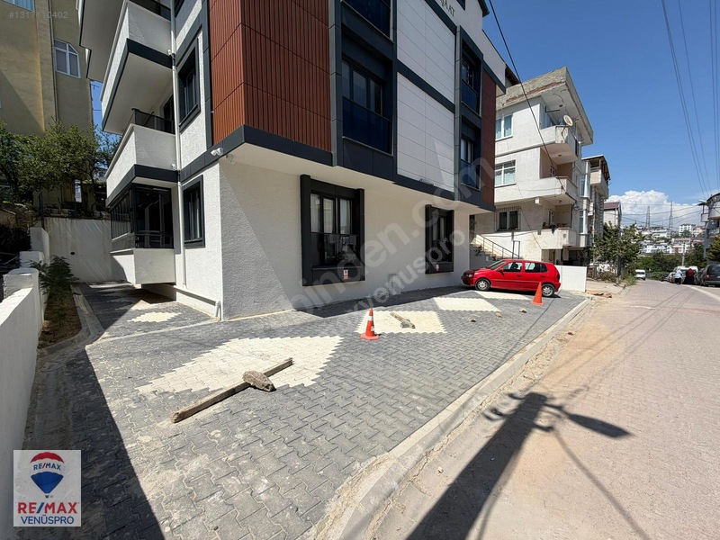 Bağlarbaşı Mah. Merkezi Konumda Lüks 3+1 185 M² Dubleks Daire — fotoğraf 32