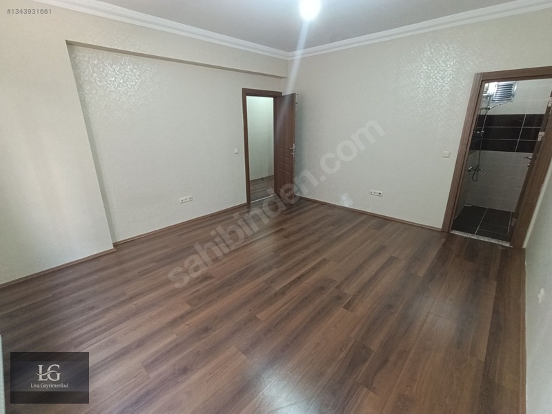 Liva Gayrimenkul'den Uygun Fiyata Satılık 4+1 — fotoğraf 12