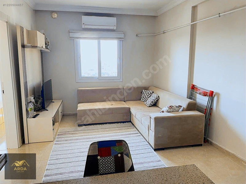 Arda'dan Çarşı Merkezde Eşyalı 1+1 Daire — fotoğraf 2