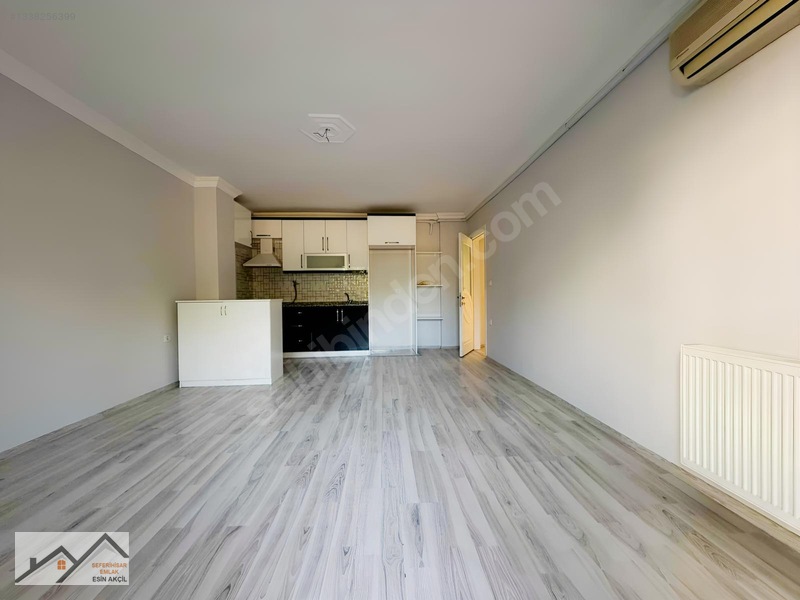 Hıdırlık Mahallesinde Bahçe Katı Önü Yeşil Alan -çok Ferah- 2+1 — fotoğraf 11