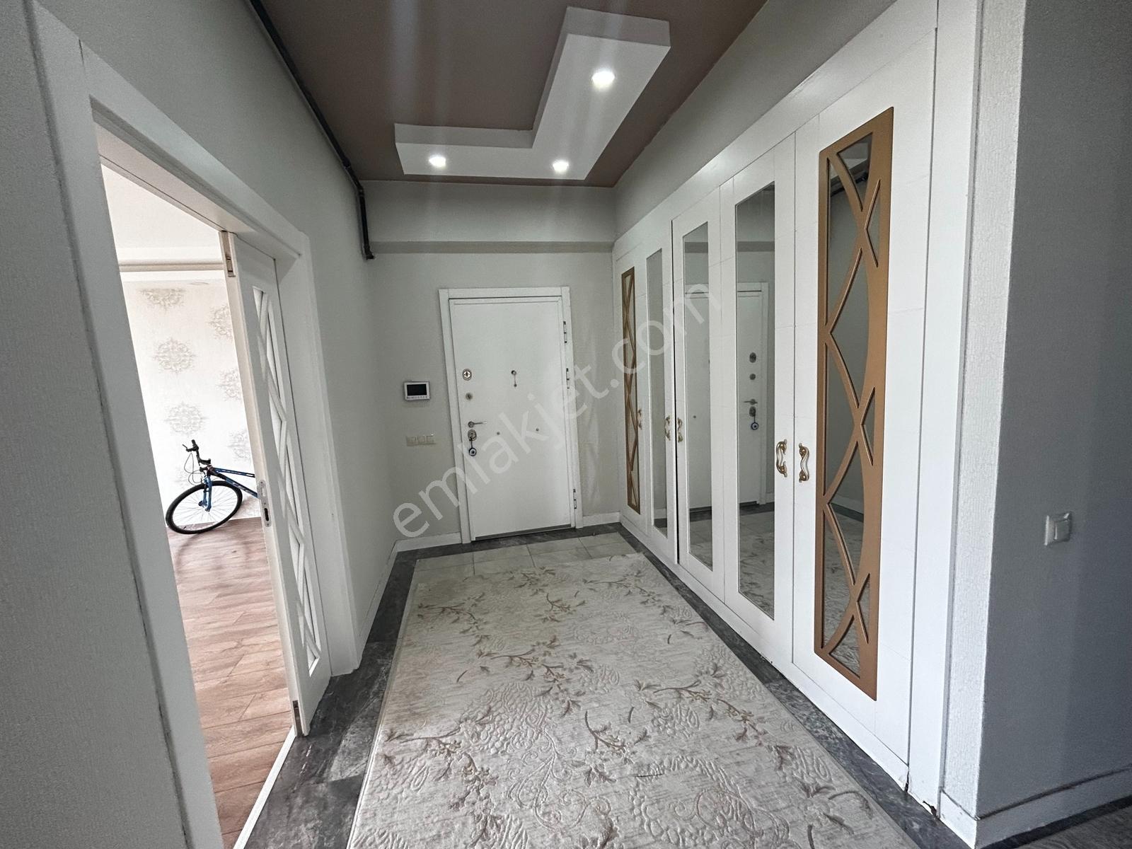 Roma Gayrimenkul'den Haliliye Karşıyaka'da 4.5+1 Lüks Daire — fotoğraf 4