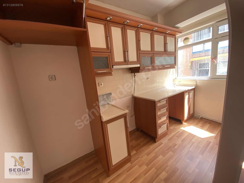 Segup'tan Gazi Cadde'sine 2. Parsel 3 Katlı Satılık Bina (3) — fotoğraf 12