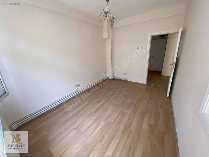 Segup'tan Gazi Cadde'sine 2. Parsel 3 Katlı Satılık Bina (3) — fotoğraf 23