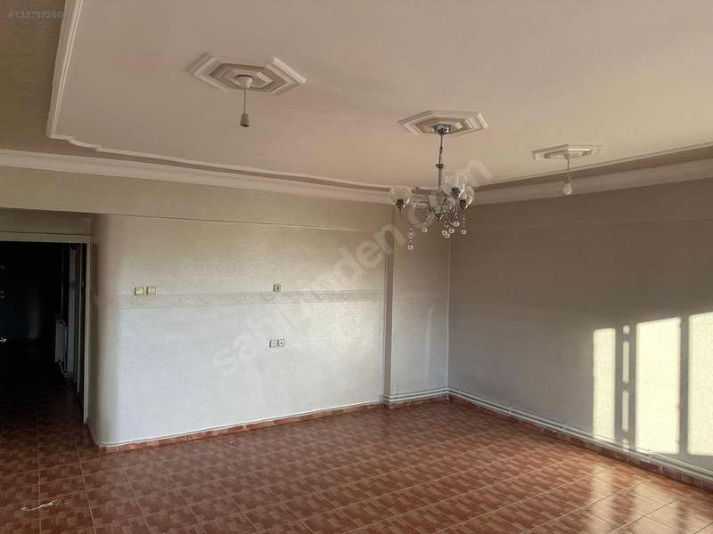 Siirt Aksoy Emlaktan Kıztepesinde 3+1 Satılık Daire — fotoğraf 5