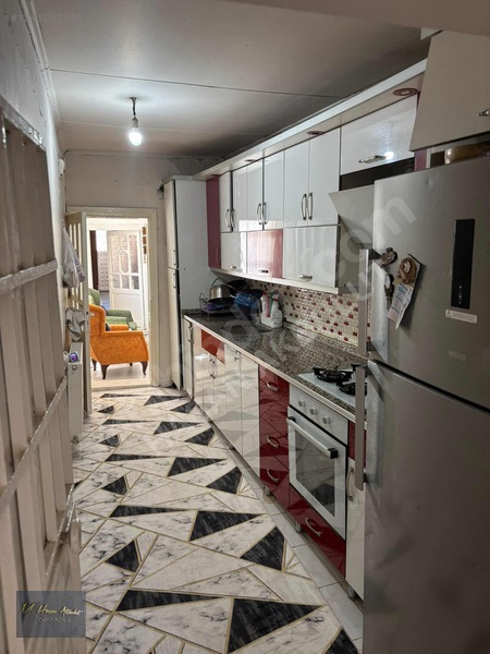 Özhan'dan Çarmuzu Mahallesi'de 3+1 Satılık Müstakil Bahçeli Ev — fotoğraf 3