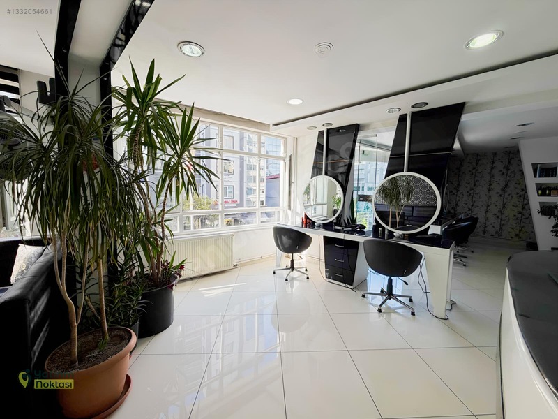 19 Mayıs Bulvarı'nda 175 M² Devren Satılık Lüks Kuaför Salonu — fotoğraf 8
