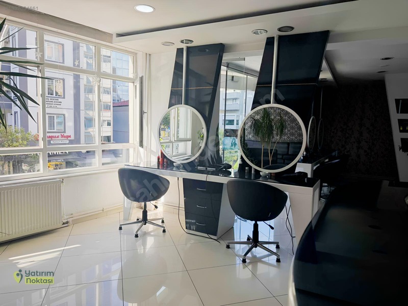 19 Mayıs Bulvarı'nda 175 M² Devren Satılık Lüks Kuaför Salonu — fotoğraf 9