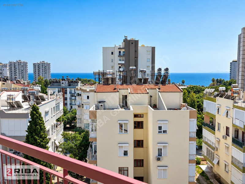 Rezzan Erduran'Dan Deniz Manzaralı Ayrı Mutfaklı 3+1 Kiralık