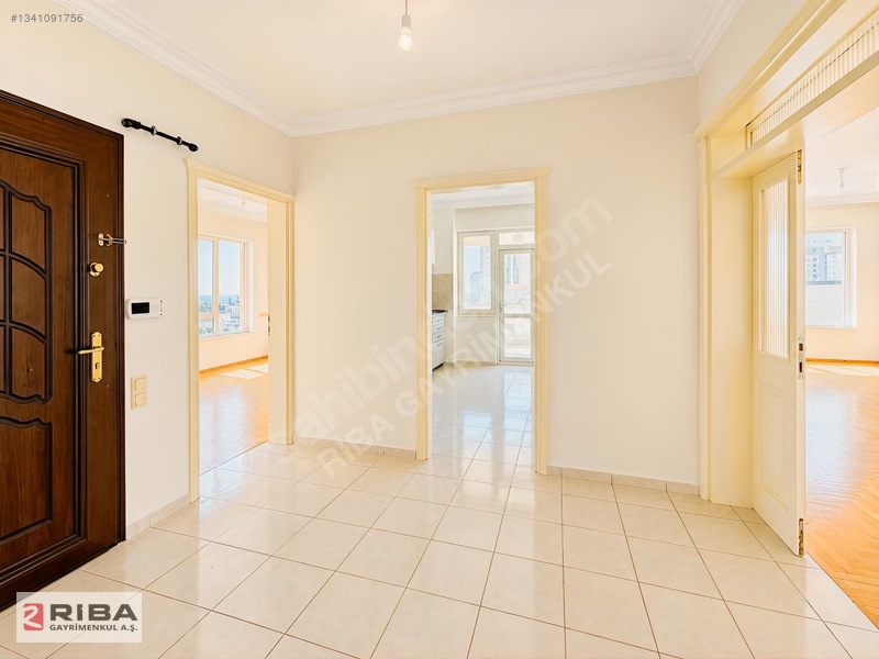 Rezzan Erduran'dan Deniz Manzaralı Ayrı Mutfaklı 3+1 Kiralık — fotoğraf 7