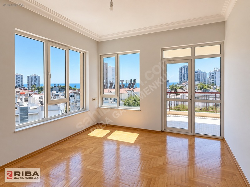 Rezzan Erduran'dan Deniz Manzaralı Ayrı Mutfaklı 3+1 Kiralık — fotoğraf 14