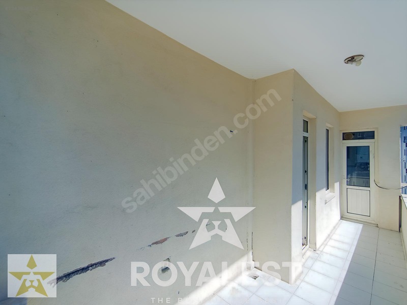 Royales'ten Tramvaya Yakını Ara Kat Site İçi Geniş Ve Ferah 3+1 — fotoğraf 12