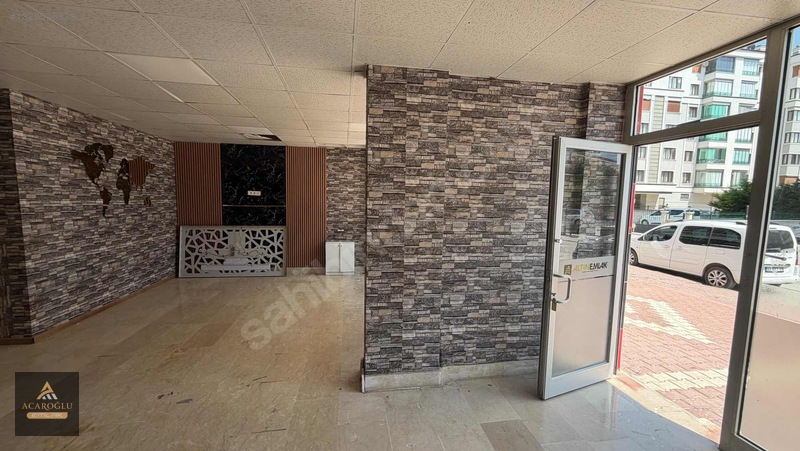 Acaroğlu'ndan Kosovada Farabi Hastahanesi Yanı Kiralık Dükkan — fotoğraf 3