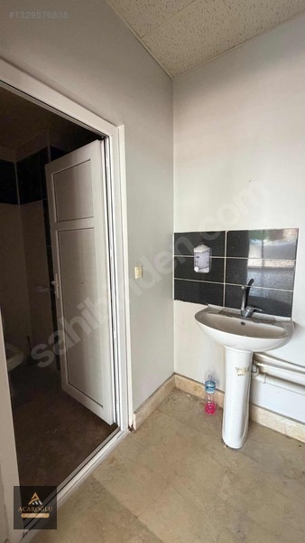 Acaroğlu'ndan Kosovada Farabi Hastahanesi Yanı Kiralık Dükkan — fotoğraf 20