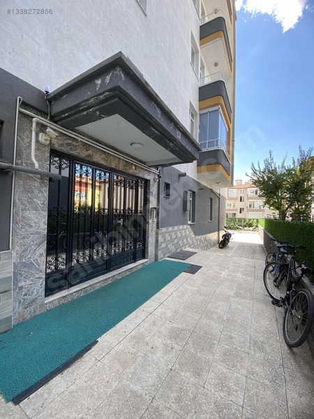 Md Emlak'tan Ssk Cadde Üzeri 3+1 175m2 Ful+ful Daire — fotoğraf 34