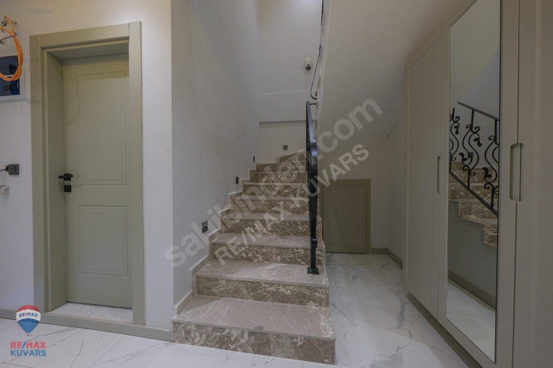 Manisa Bağyolunda 3+1 Kiralık Sıfır Villa — fotoğraf 5