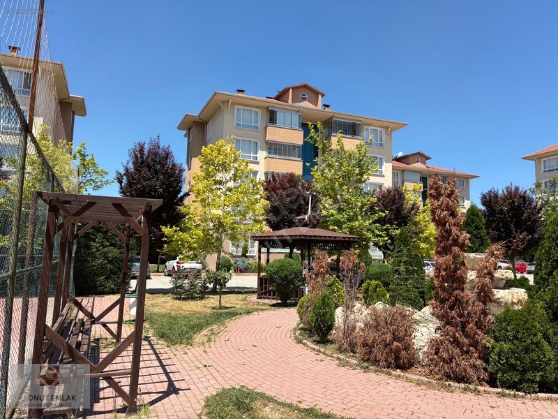 Konut Emlak-stadyum Karşısı-site İçinde-karacabey St-satılık D. — fotoğraf 2