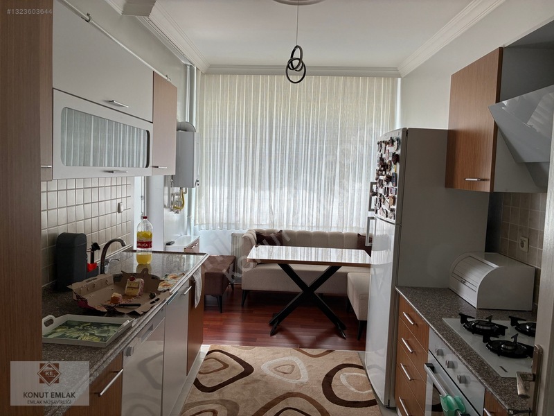 Konut Emlak-stadyum Karşısı-site İçinde-karacabey St-satılık D. — fotoğraf 14