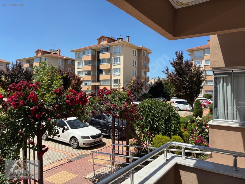 Konut Emlak-stadyum Karşısı-site İçinde-karacabey St-satılık D. — fotoğraf 15