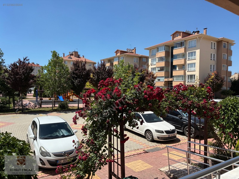 Konut Emlak-stadyum Karşısı-site İçinde-karacabey St-satılık D. — fotoğraf 19