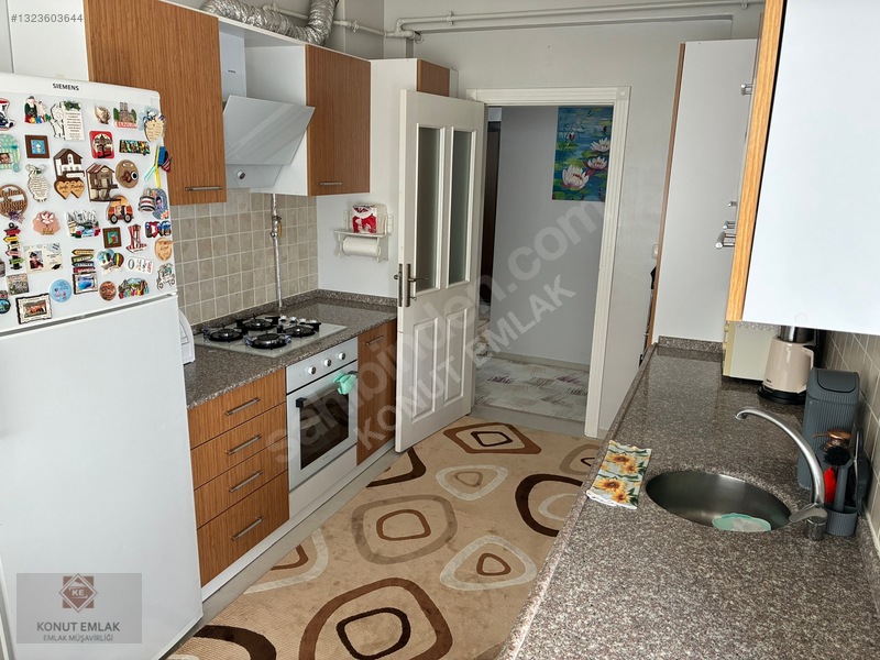 Konut Emlak-stadyum Karşısı-site İçinde-karacabey St-satılık D. — fotoğraf 20