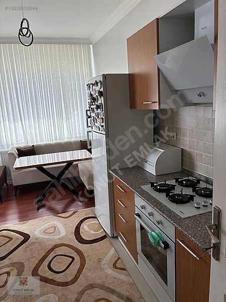Konut Emlak-stadyum Karşısı-site İçinde-karacabey St-satılık D. — fotoğraf 22