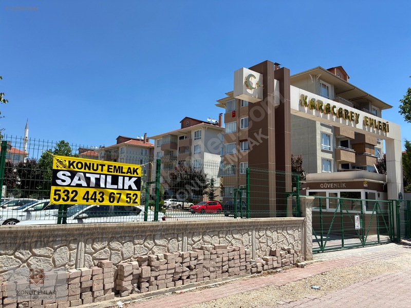 Konut Emlak-stadyum Karşısı-site İçinde-karacabey St-satılık D. — fotoğraf 24