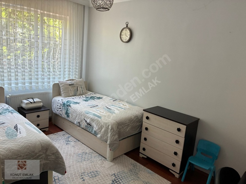Konut Emlak-stadyum Karşısı-site İçinde-karacabey St-satılık D. — fotoğraf 25
